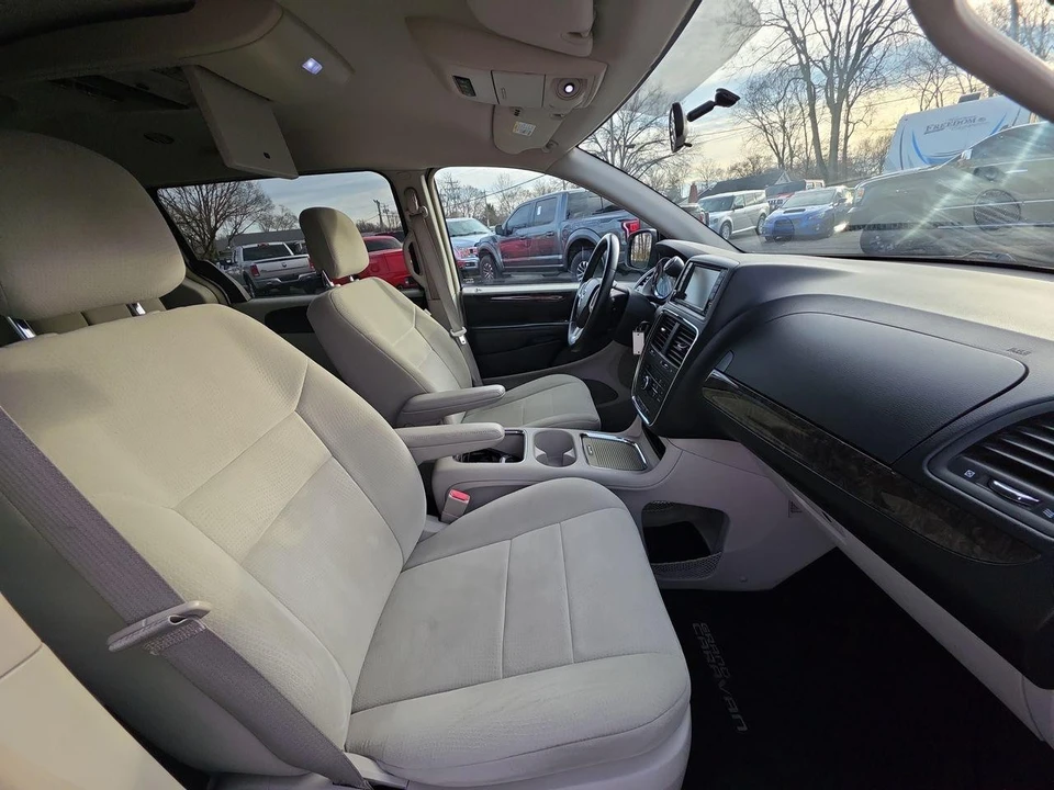 2011 Dodge Caravan - Image 8 of 21