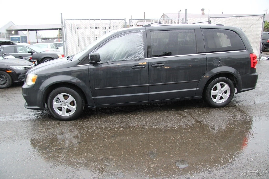 2011 Dodge Caravan - Image 2 of 21