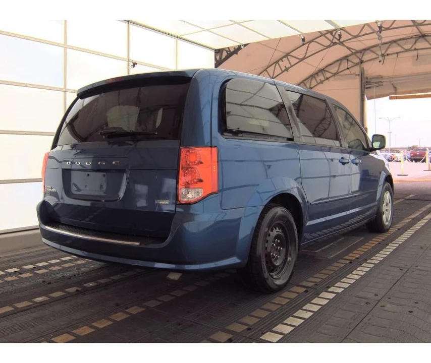 2011 Dodge Caravan - Image 5 of 12