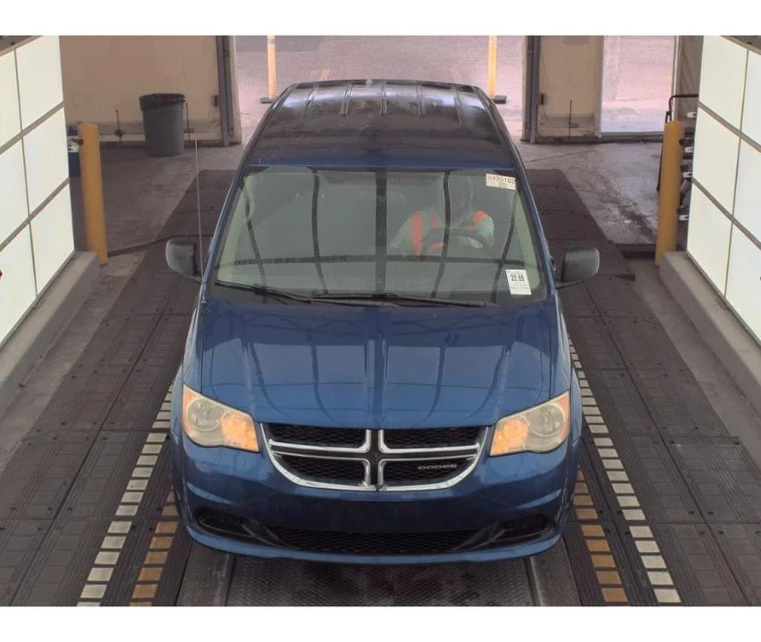2011 Dodge Caravan - Image 2 of 12