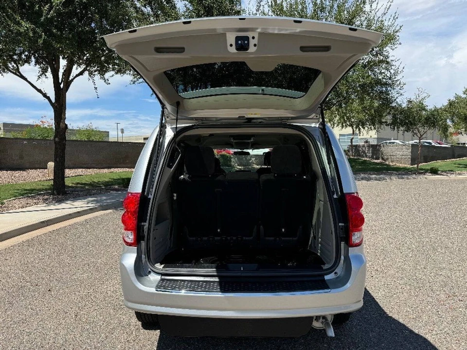 2011 Dodge Caravan - Image 15 of 15