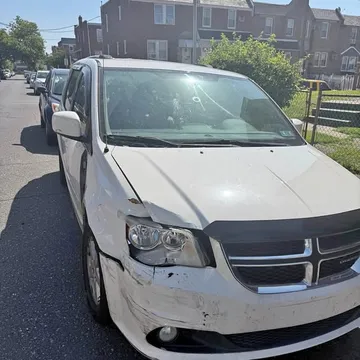 2011 Dodge Grand Caravan Passenger Crew Minivan 4D