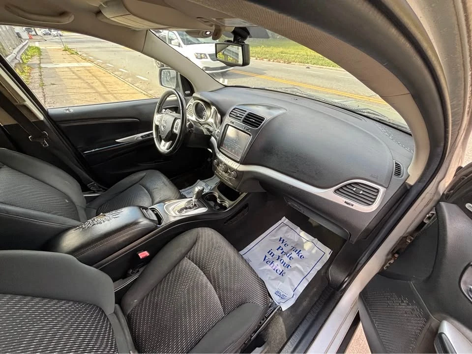 2011 Dodge Journey - Image 10 of 13