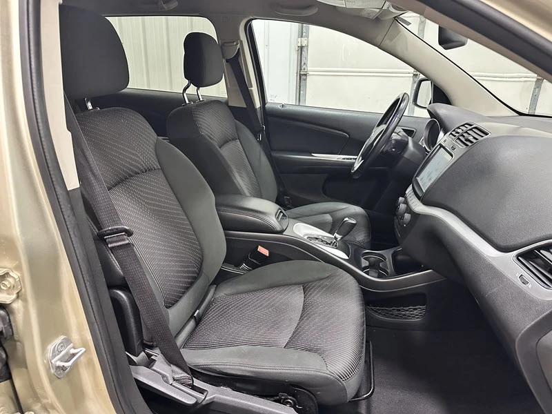 2011 Dodge Journey - Image 20 of 21