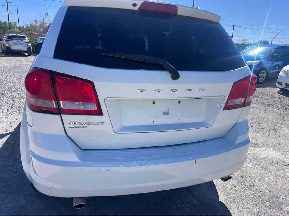 2011 Dodge Journey - Image 5 of 17