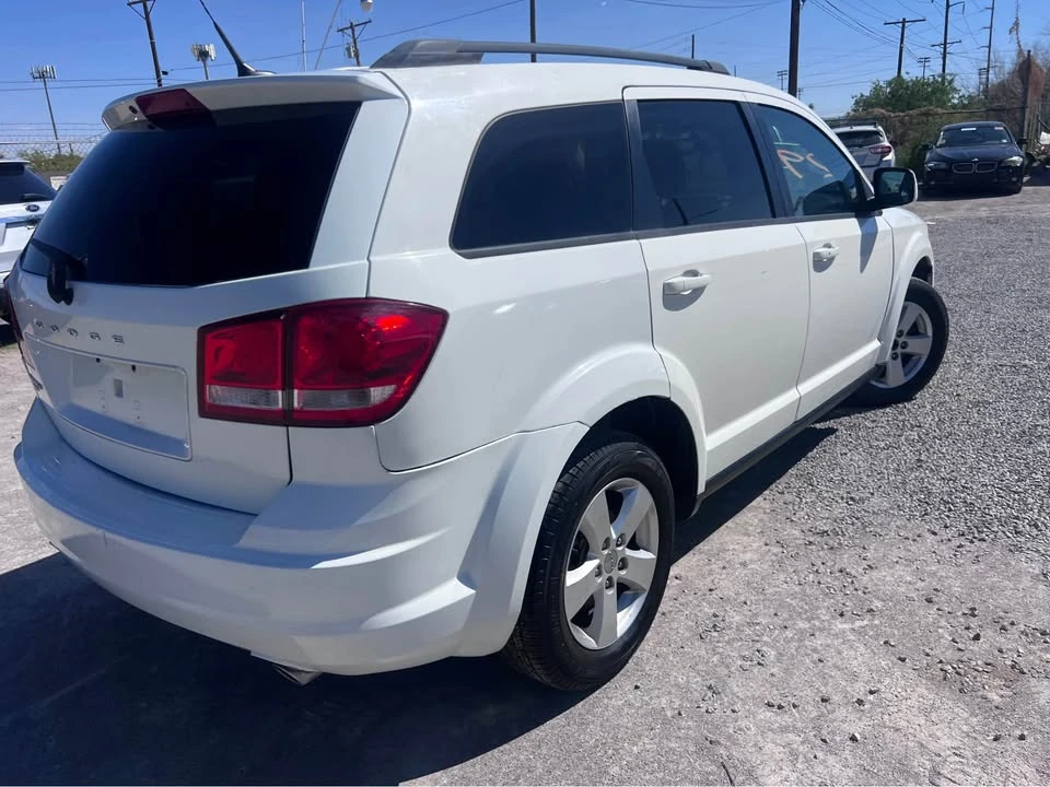 2011 Dodge Journey - Image 3 of 17