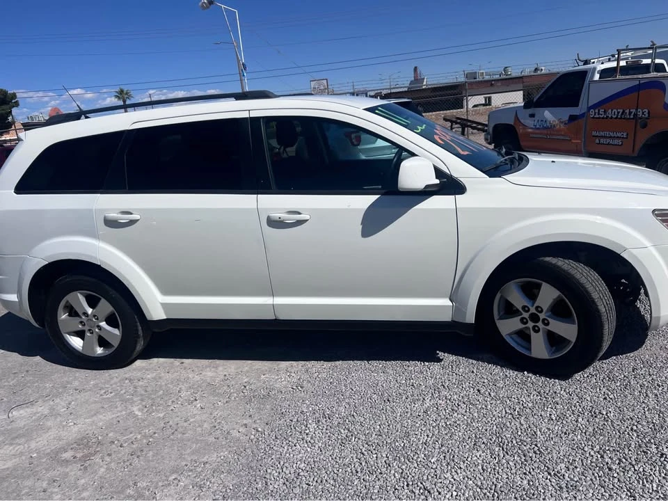 2011 Dodge Journey - Image 9 of 17