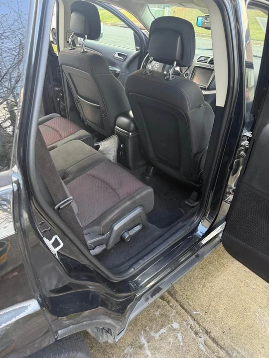 2011 Dodge Journey - Image 5 of 8