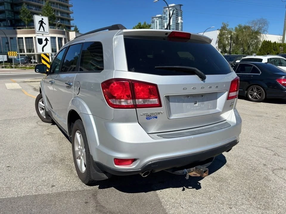 2011 Dodge Journey - Image 8 of 19