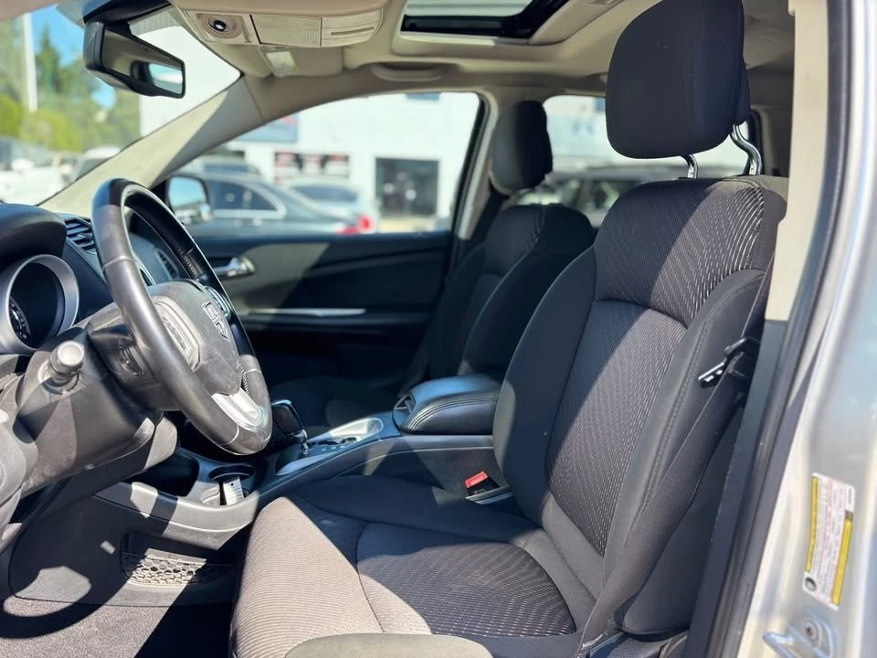 2011 Dodge Journey - Image 16 of 19