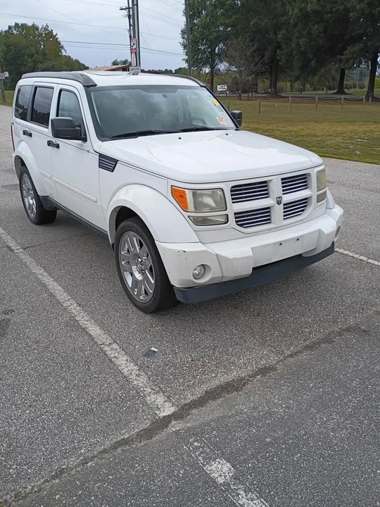 2011 Dodge Nitro - Image 2 of 8
