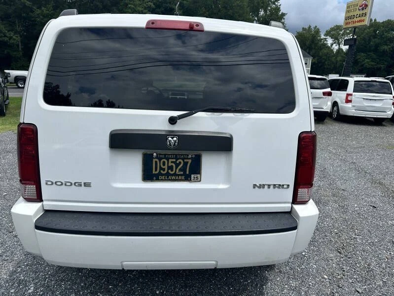 2011 Dodge Nitro - Image 10 of 21