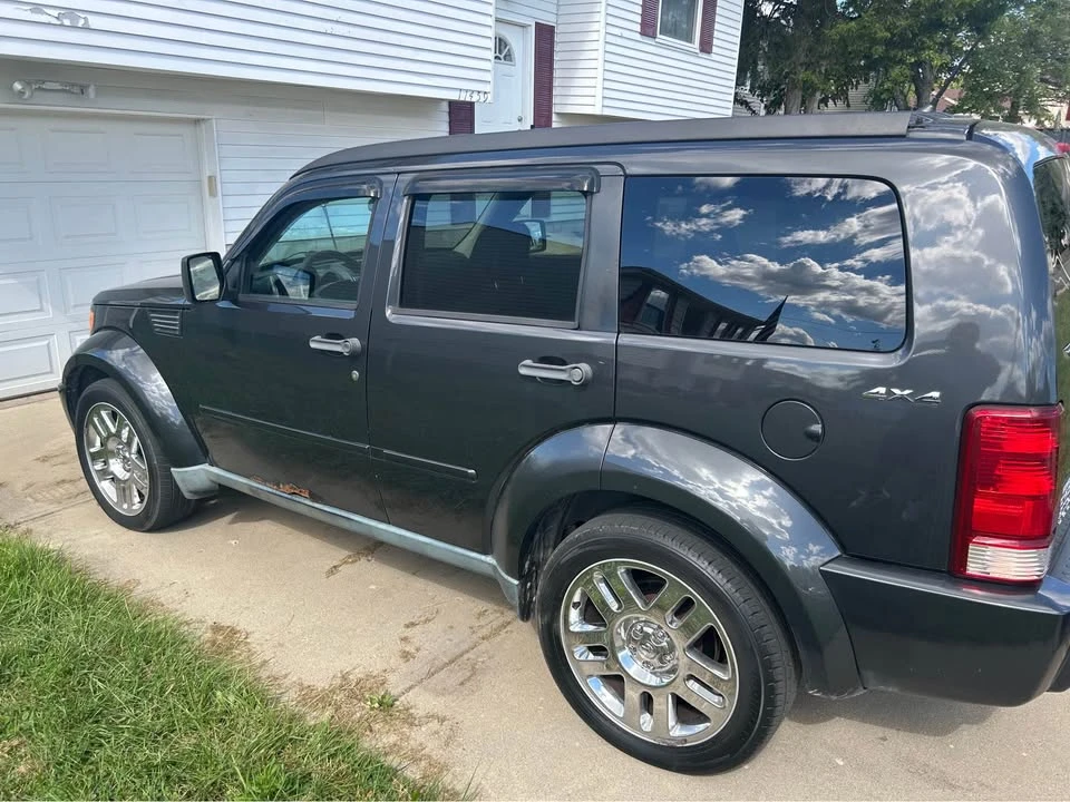 2011 Dodge Nitro - Image 2 of 6