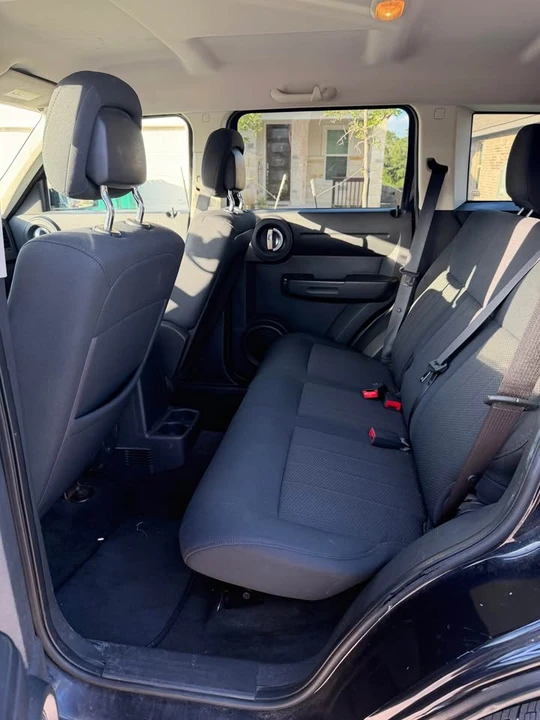 2011 Dodge Nitro - Image 8 of 12