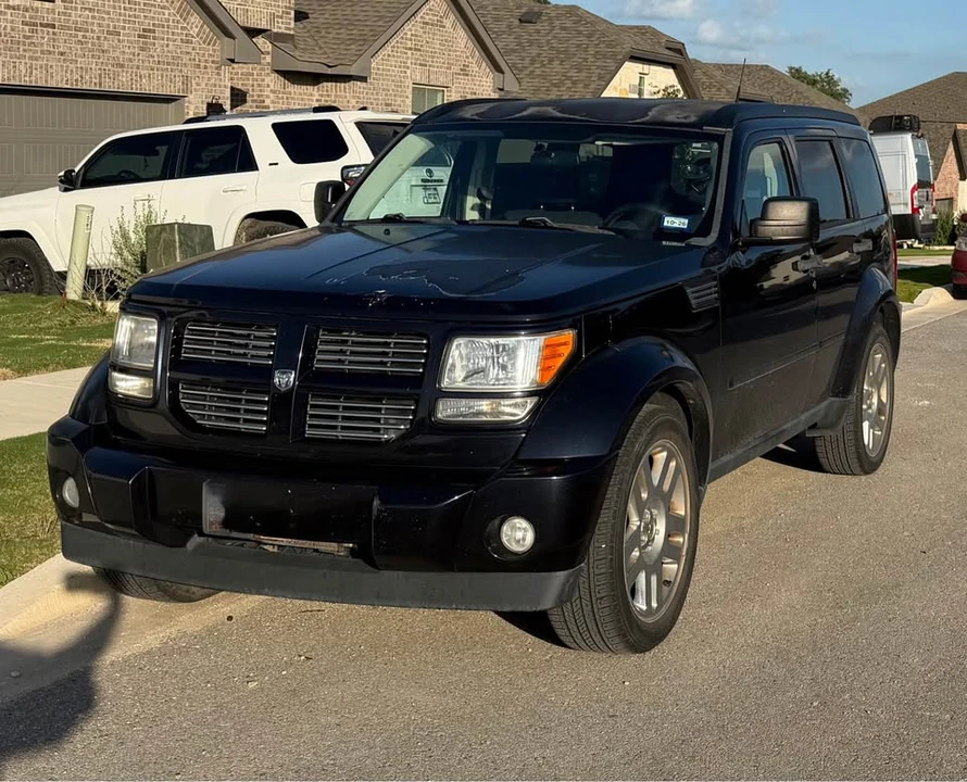 2011 Dodge Nitro - Image 2 of 12