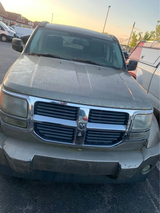 2011 Dodge Nitro - Image 2 of 2