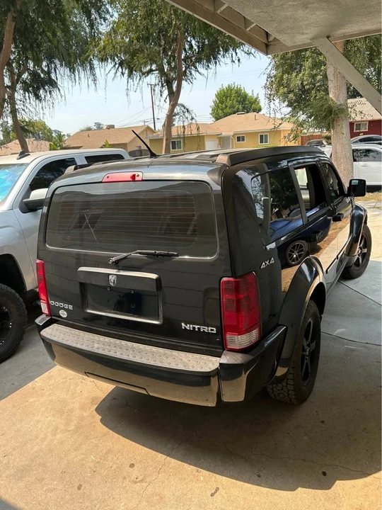 2011 Dodge Nitro - Image 3 of 4