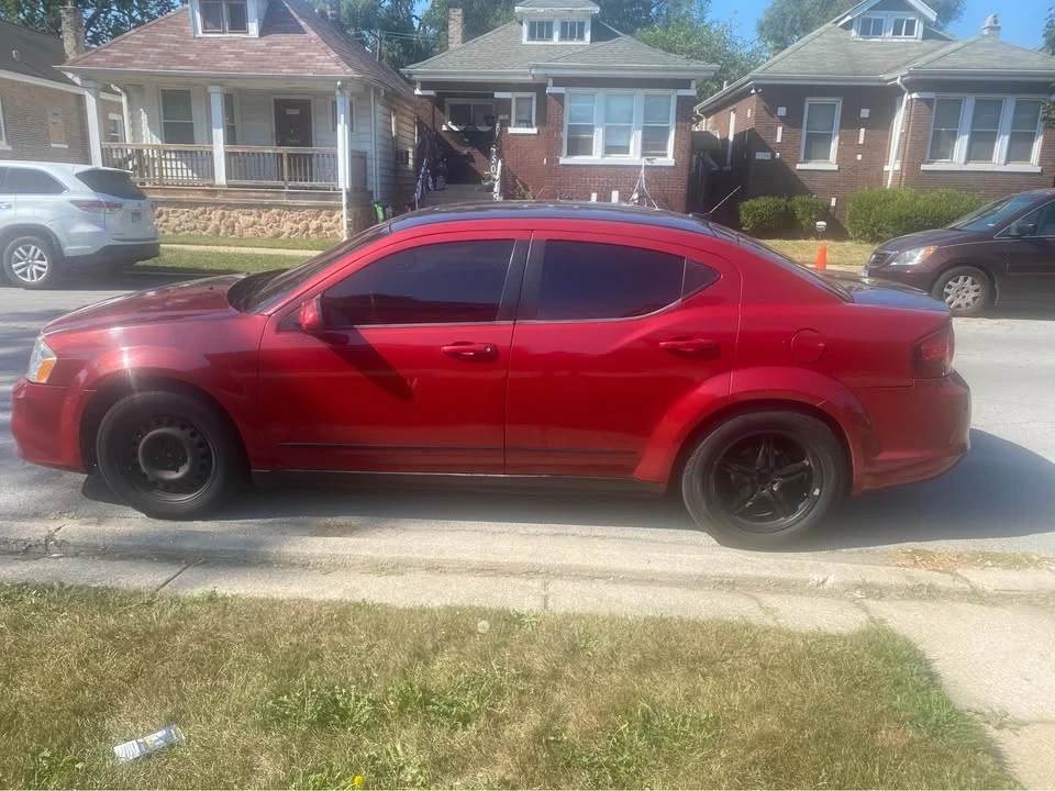 2011 Dodge Avenger Sedan - Image 3 of 8