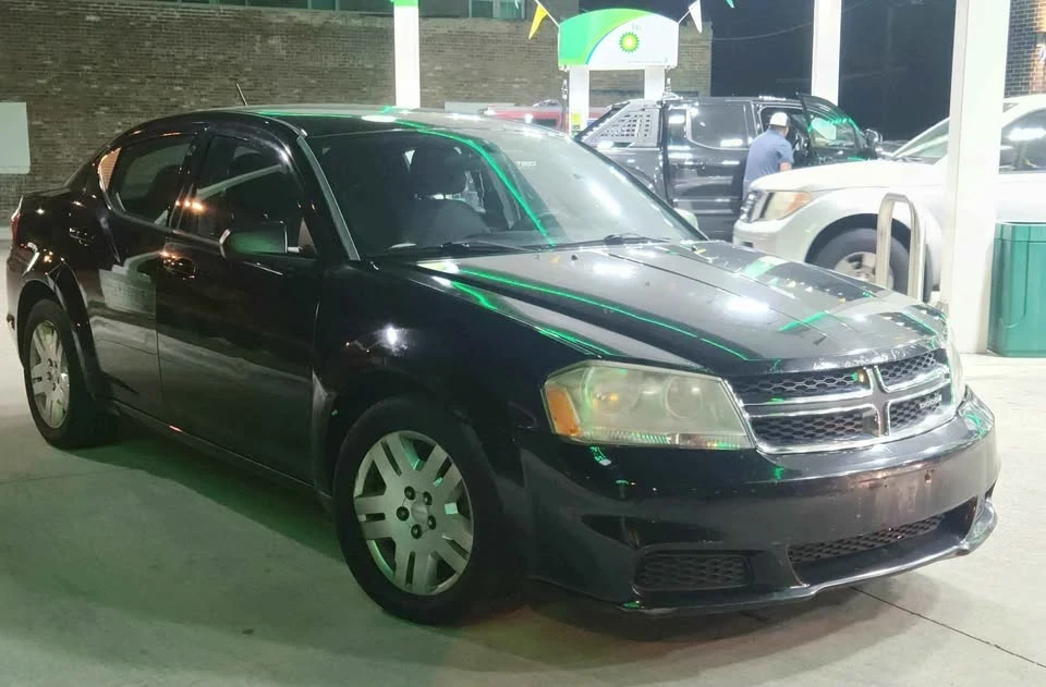 2011 Dodge Avenger Sedan - Image 4 of 10