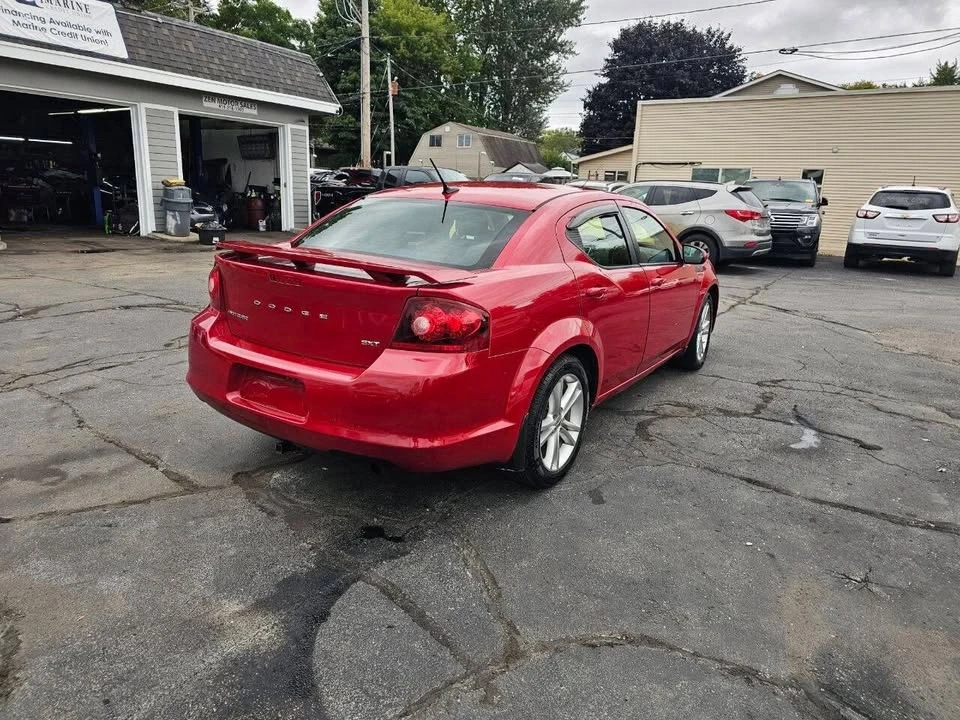 2011 Dodge Avenger Sedan - Image 4 of 10