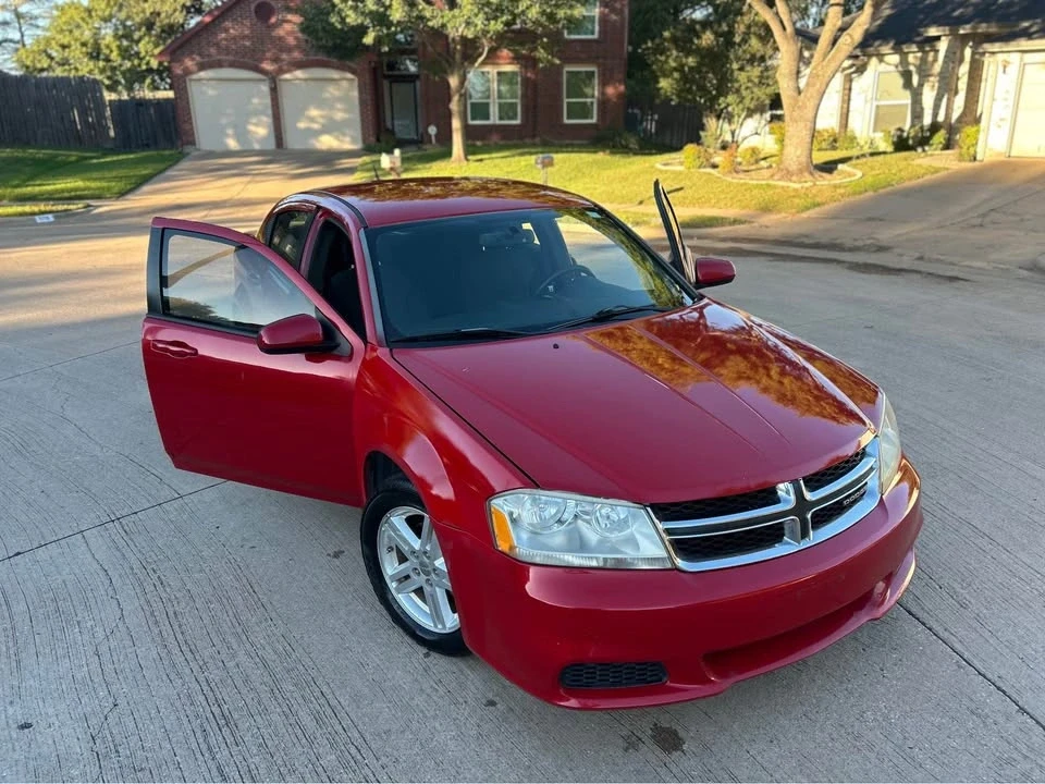 2011 Dodge Avenger Sedan - Image 4 of 7