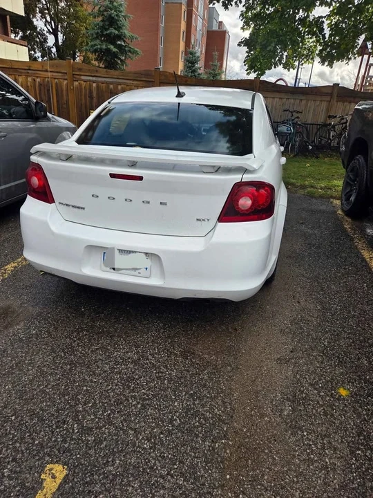 2011 Dodge Avenger Sedan - Image 2 of 5