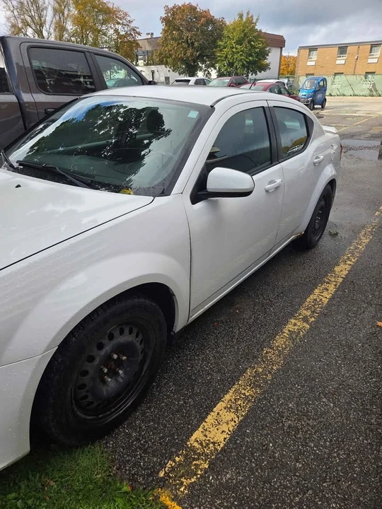 2011 Dodge Avenger Sedan - Image 3 of 5