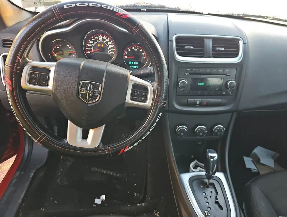 2011 Dodge Avenger Sedan - Image 5 of 5