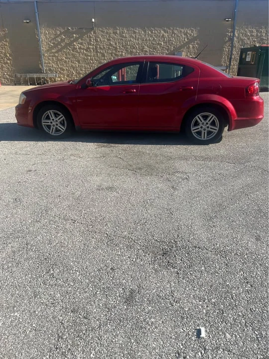 2011 Dodge Avenger Sedan - Image 2 of 5