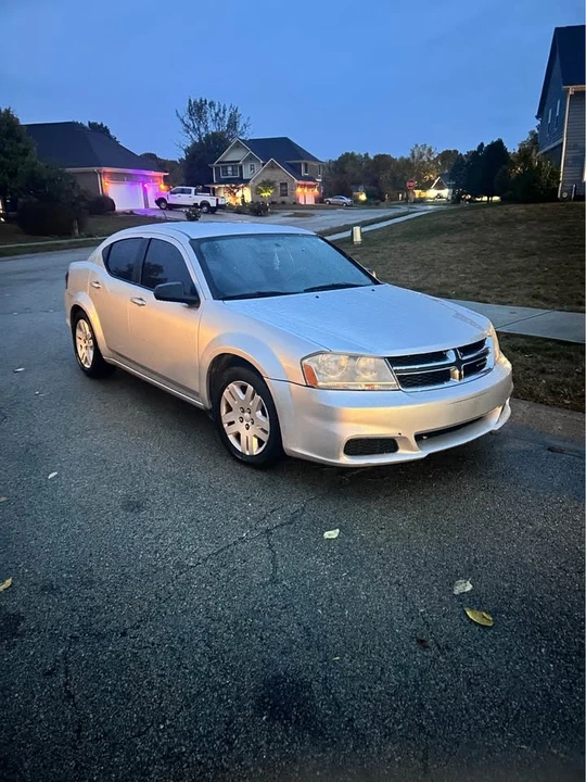 2011 Dodge Avenger Sedan - Image 6 of 6