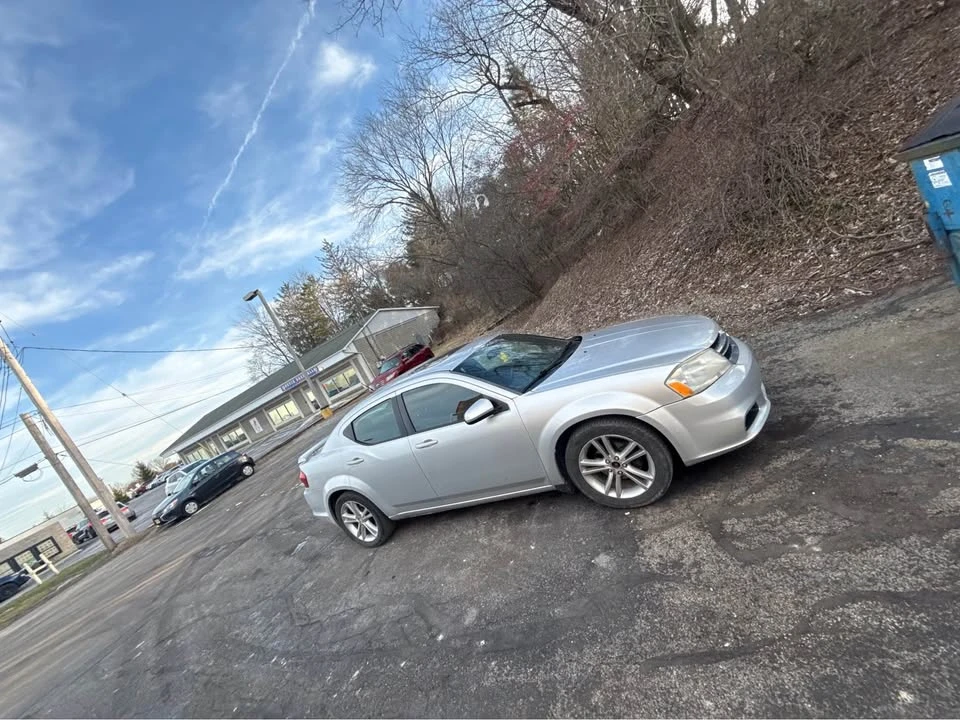 2011 Dodge Avenger Sedan - Image 3 of 10