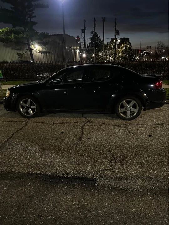 2011 Dodge Avenger Sedan - Image 2 of 5