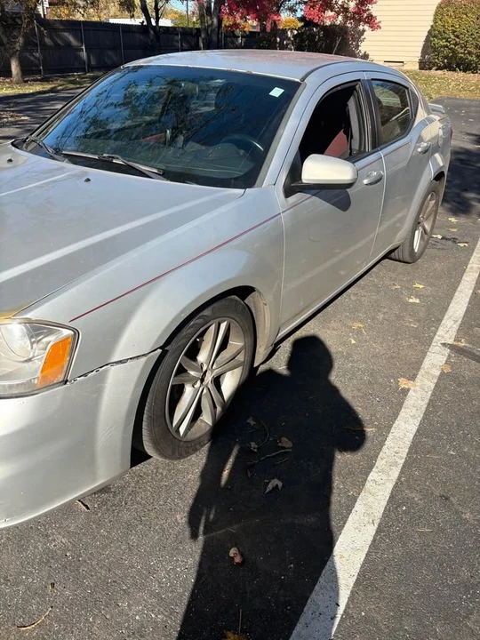 2011 Dodge Avenger Sedan - Image 3 of 7