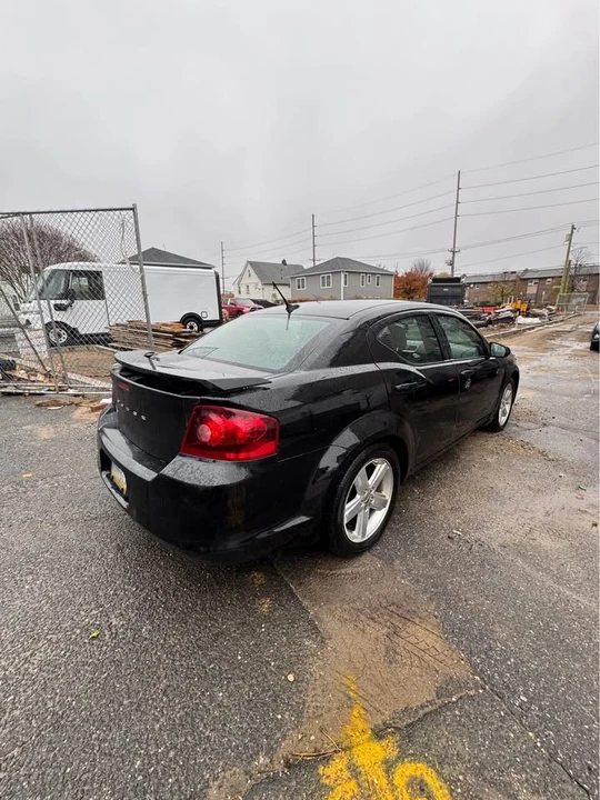 2011 Dodge Avenger Sedan - Image 4 of 9
