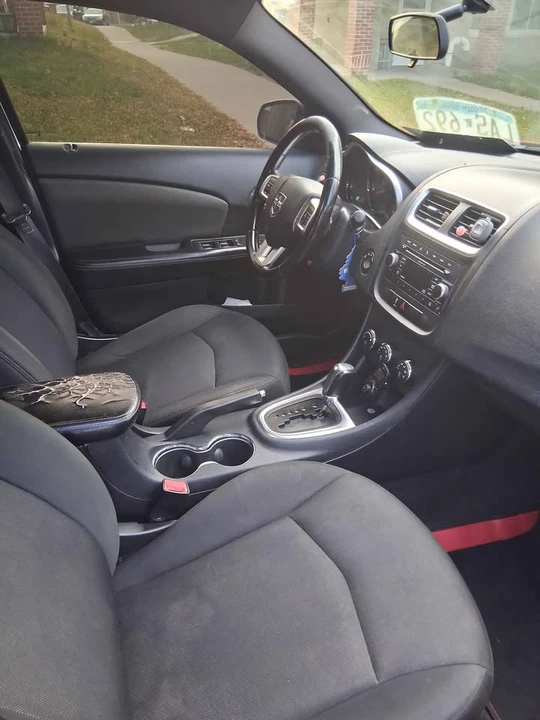 2011 Dodge Avenger Sedan - Image 8 of 11