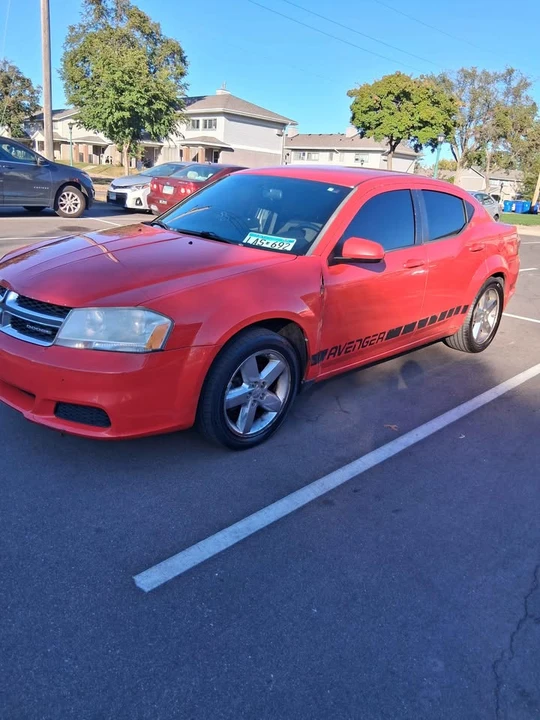 2011 Dodge Avenger Sedan - Image 6 of 11