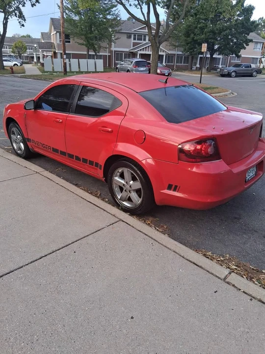 2011 Dodge Avenger Sedan - Image 3 of 11