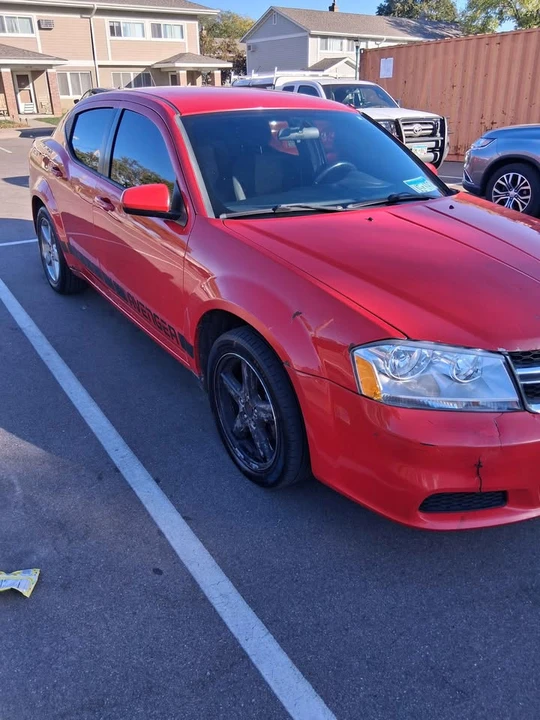 2011 Dodge Avenger Sedan - Image 2 of 11