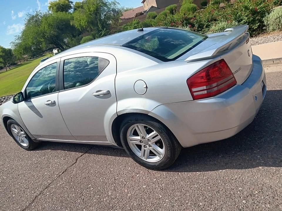 2011 Dodge Avenger Sedan - Image 6 of 9