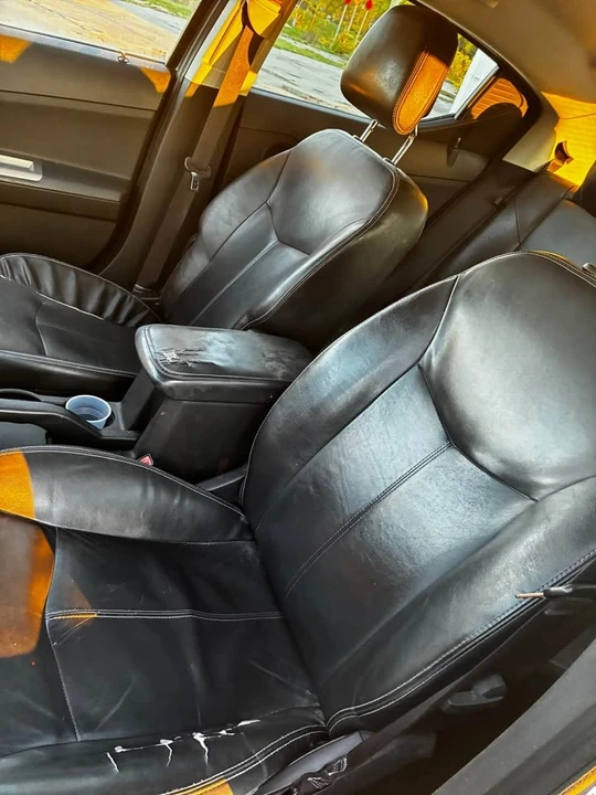 2011 Dodge Avenger Sedan - Image 13 of 14