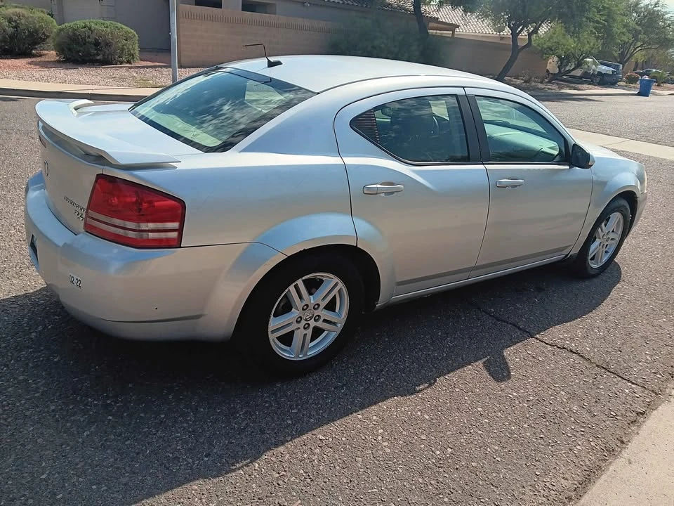 2011 Dodge Avenger Sedan - Image 2 of 8