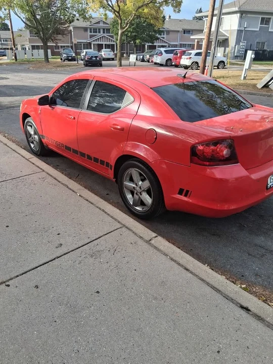 2011 Dodge Avenger Sedan - Image 6 of 11