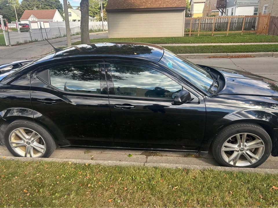 2011 Dodge Avenger Sedan - Image 3 of 8