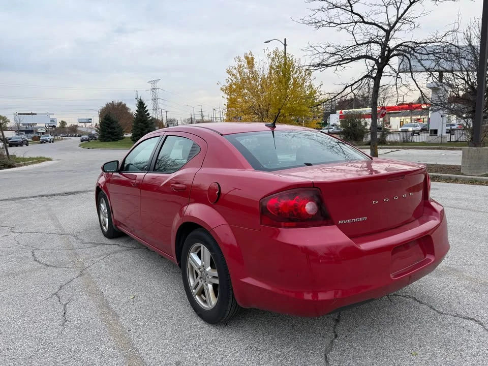 2011 Dodge Avenger Sedan - Image 5 of 11