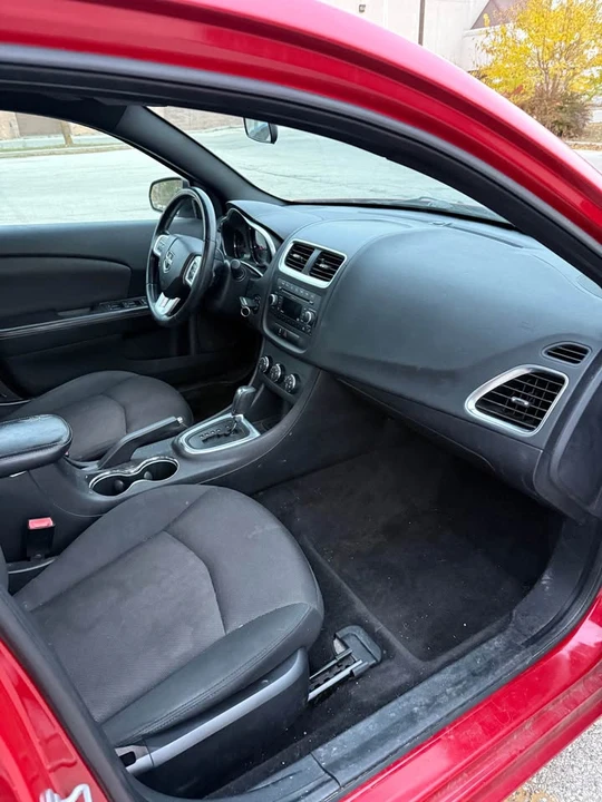 2011 Dodge Avenger Sedan - Image 8 of 11