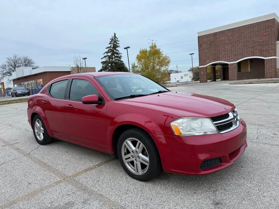 2011 Dodge Avenger Sedan - Image 2 of 11