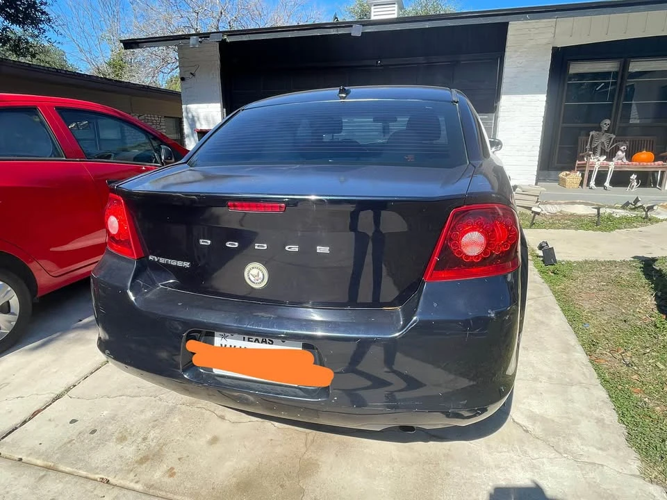 2011 Dodge Avenger Sedan - Image 3 of 7