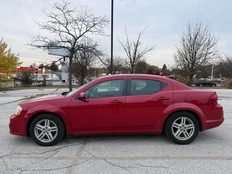 2011 Dodge Avenger Sedan - Image 4 of 13