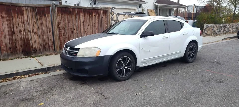 2011 Dodge Avenger Sedan - Image 2 of 5