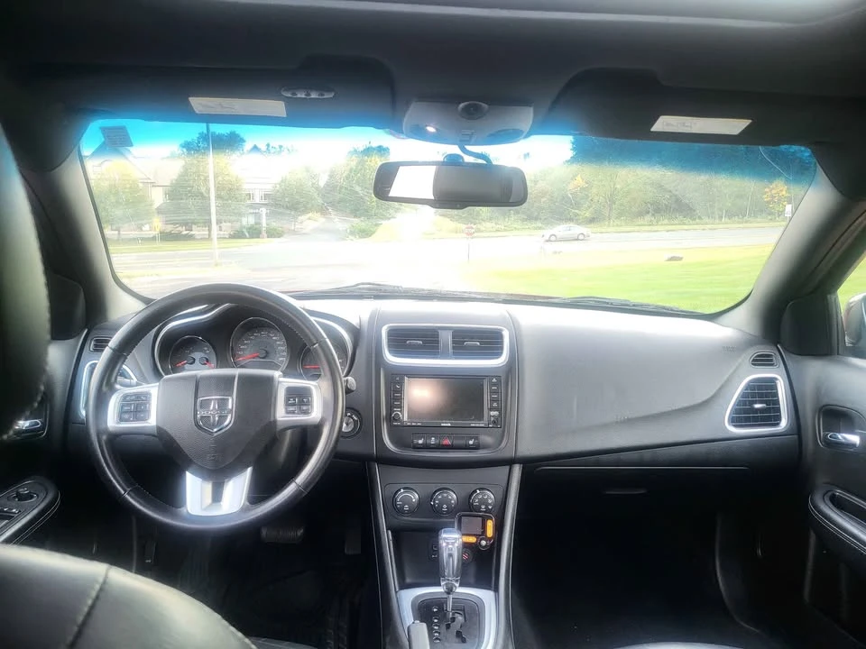 2011 Dodge Avenger Sedan - Image 9 of 11